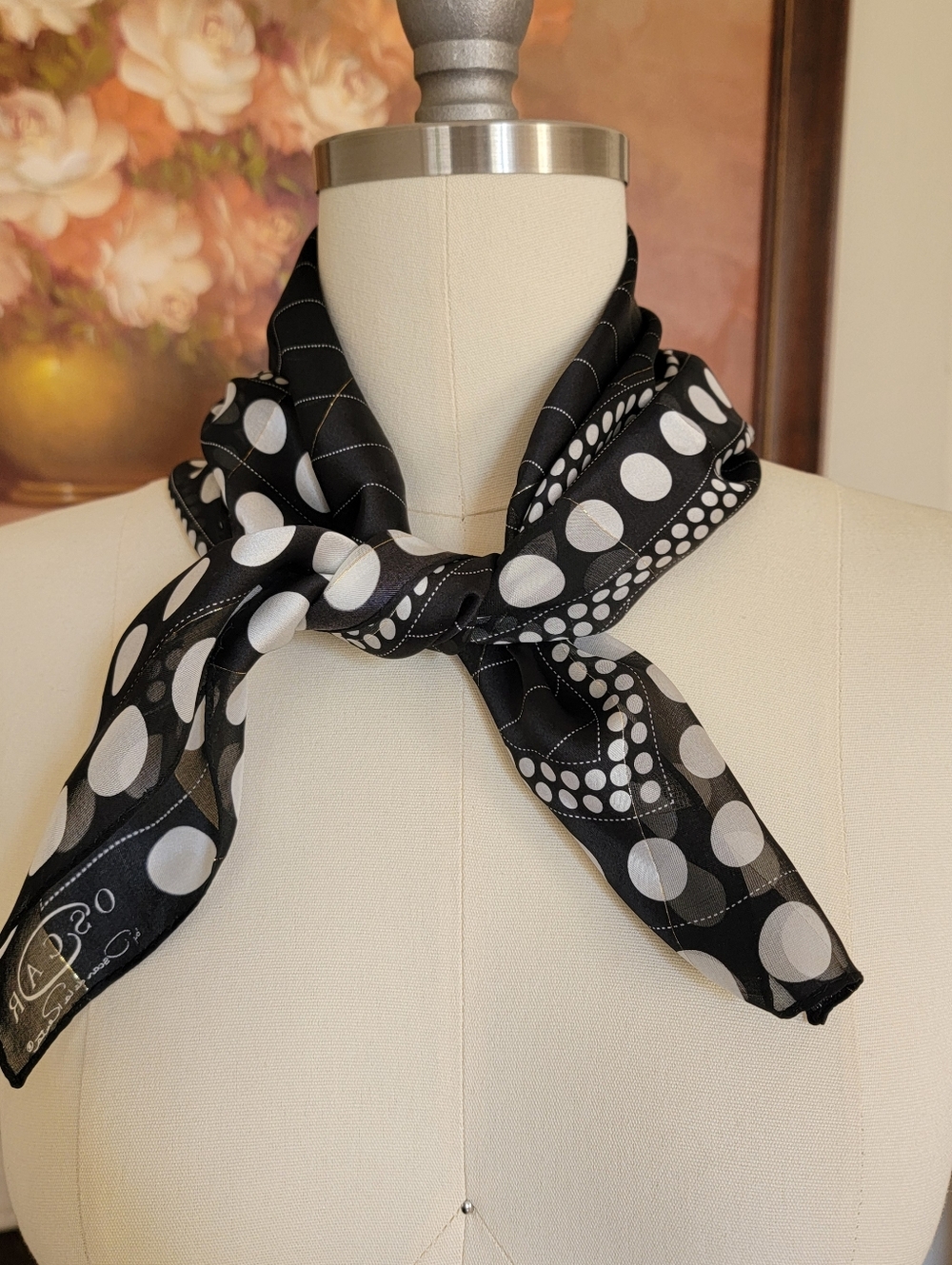 Deadstock Vintage Oscar de la Renta Black Retro Dots Silk Scarf Head Wrap NWT - Picture 6 of 11